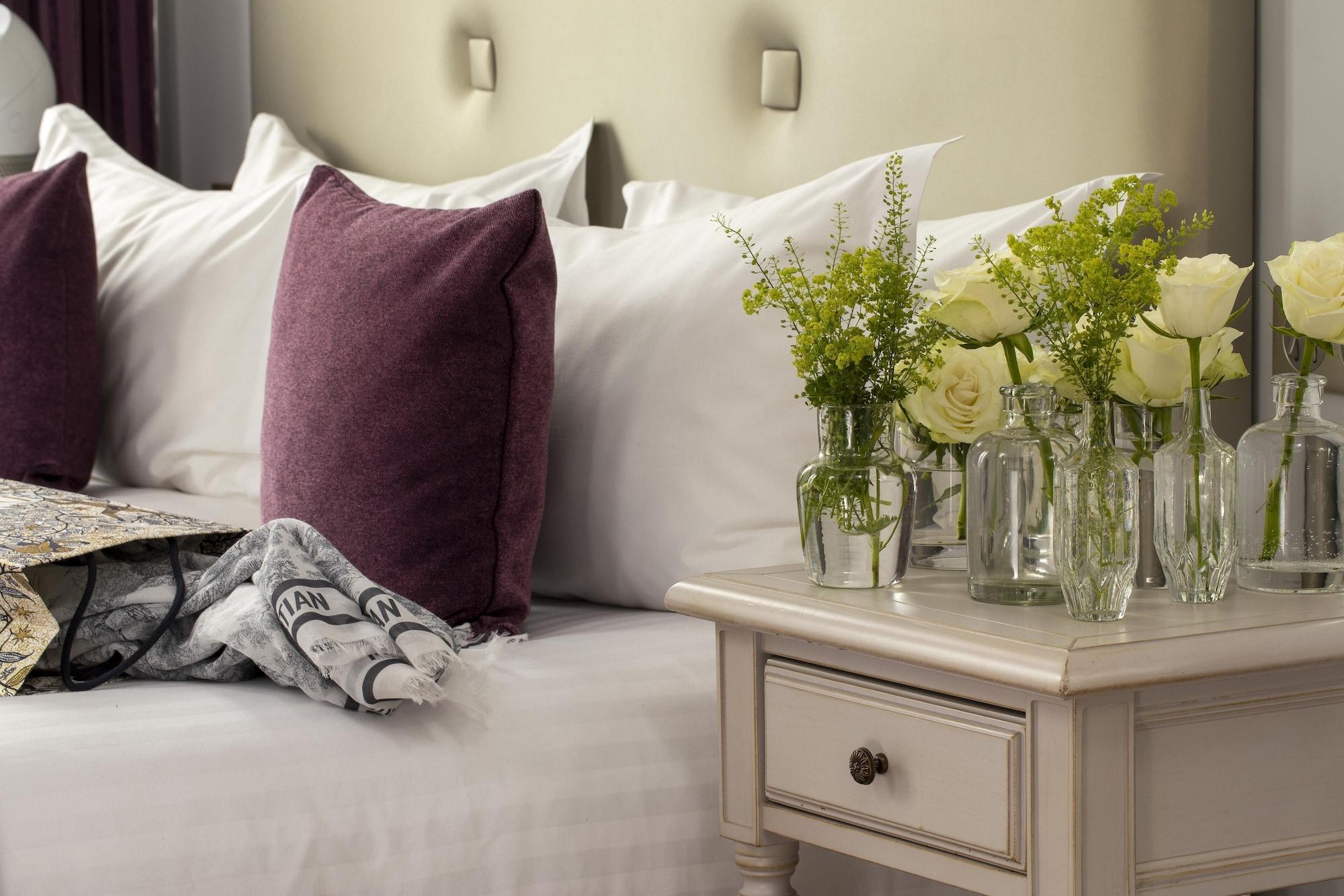 Plaza Elysées Hotel 4*