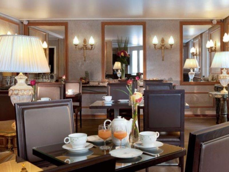 Plaza Elysées 4* Parigi