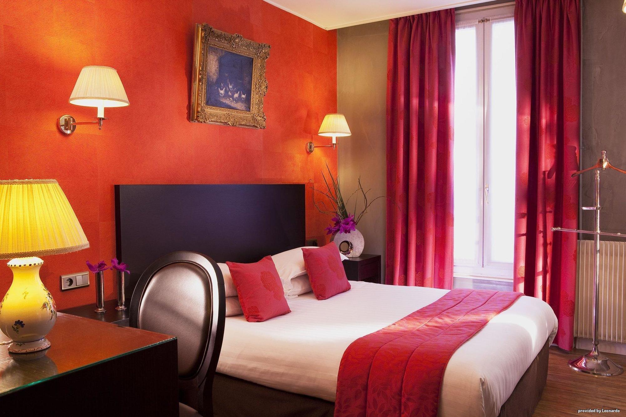 Plaza Elysées Hotel Parigi