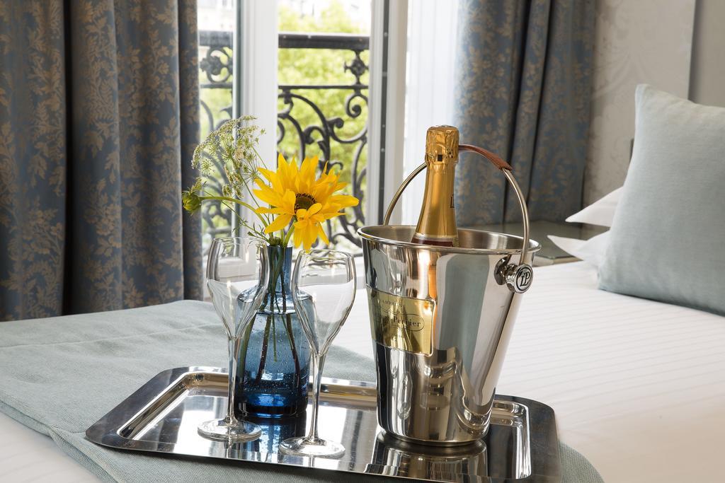 Plaza Elysées Hotel