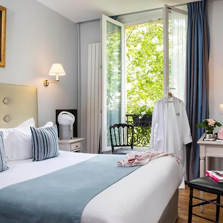 Plaza Elysées Hotel Parigi