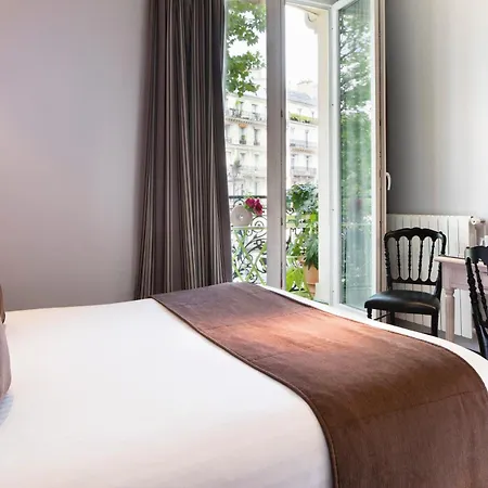 Plaza Elysées Hotel Parigi